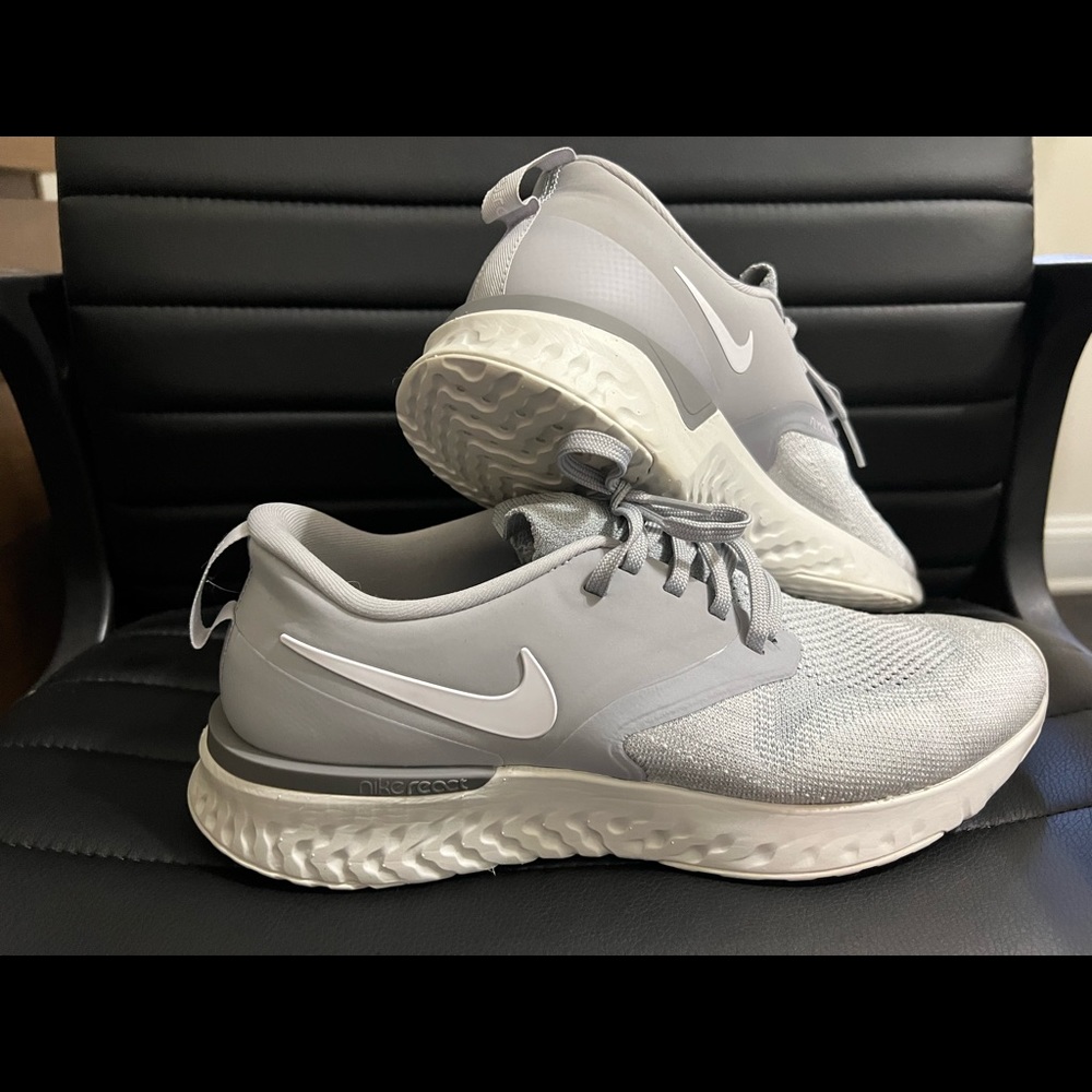 Nike Odyssey React flyknit 2